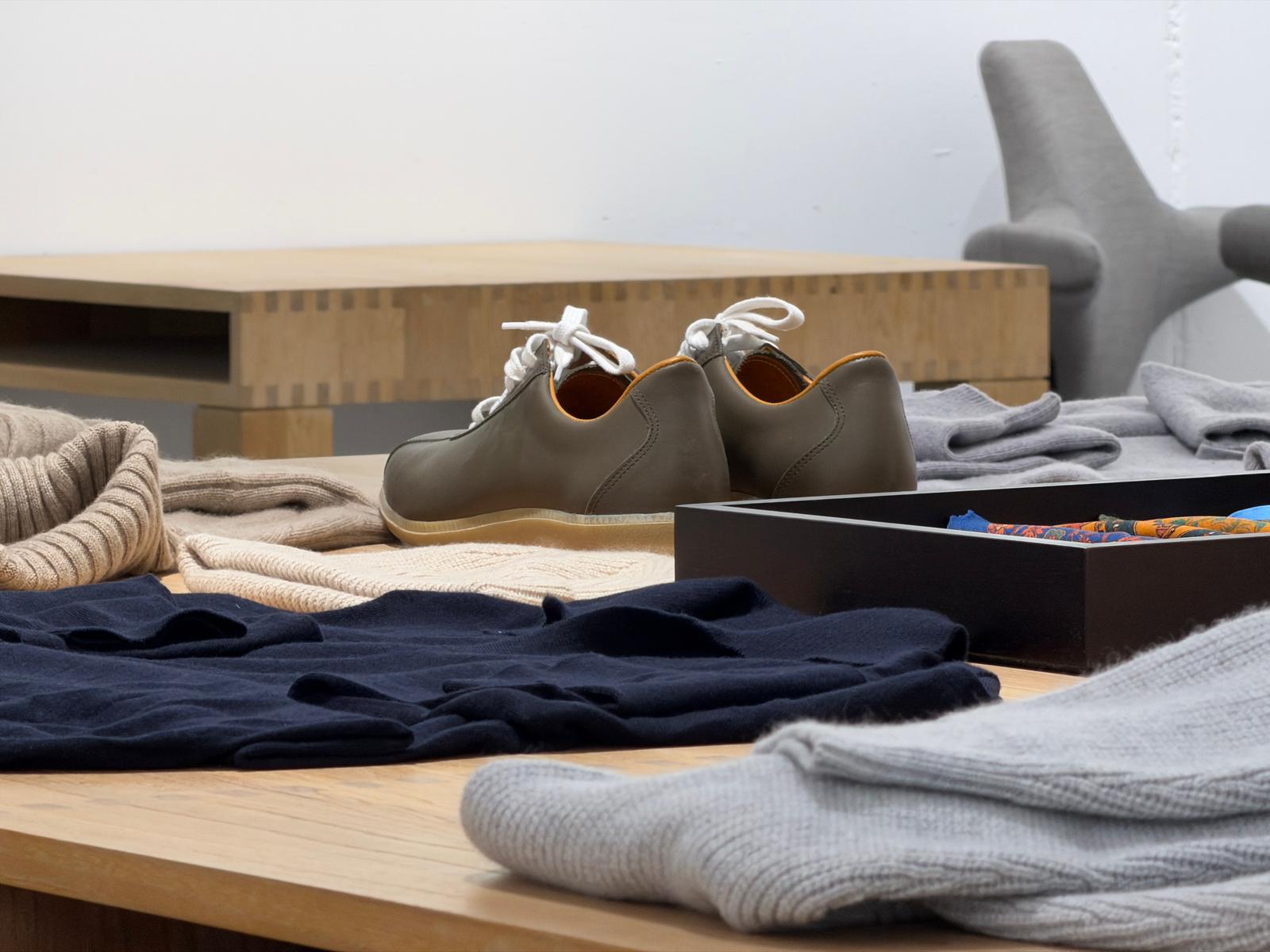 Schuhe, Strick und Accessoires beim Event
